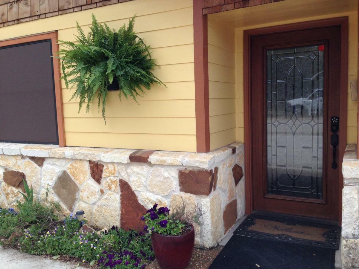 Square Inn Wimberley Zewnętrze zdjęcie